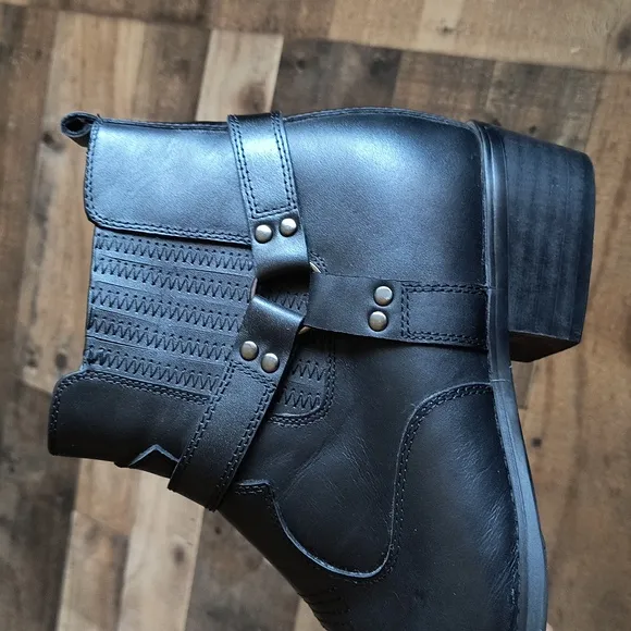 Calto Height Increasing 3.3&quot; Elevator Black Leather Harness Western Zip Up Boots