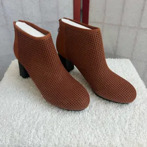 Camper boots, brown - new in box. Myriam style.