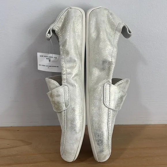 Candice Cooper Silver Leather  Loafers, Size 38, NWT