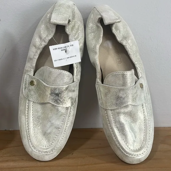Candice Cooper Silver Leather  Loafers, Size 38, NWT