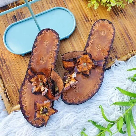 Caribbean Vibe Flower Detail Leather Platform Slipper Sz 8.5