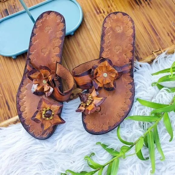 Caribbean Vibe Flower Detail Leather Platform Slipper Sz 8.5