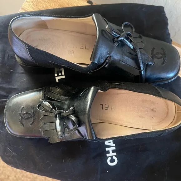 CHANEL Black Leather Fringe Loafers