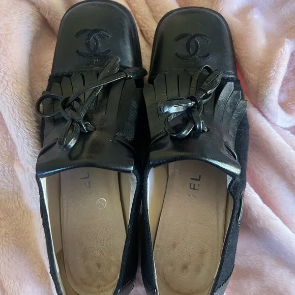 CHANEL Black Leather Fringe Loafers