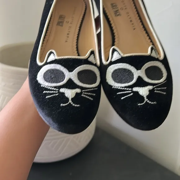 Charlotte Olympia Grunge Kitty Velvet Flats. Size 39/ 9
