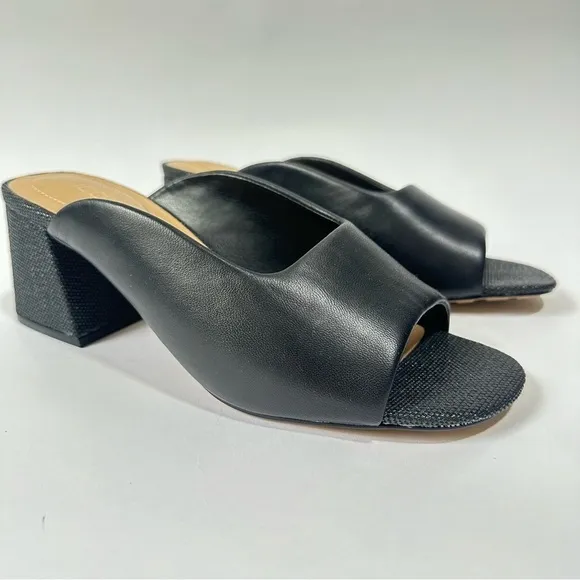 Chicos Violet Block heel in black leather modern slip on heels sandals NWOB