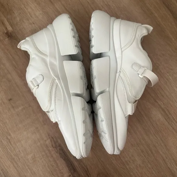 CHLOÉ White Leather Sonnie Sneakers