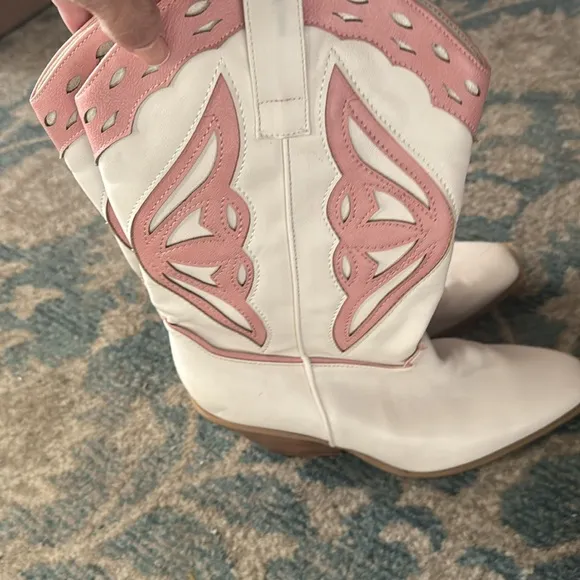 Clair Rise Pink and White Cowboy Boots NWOT size 9