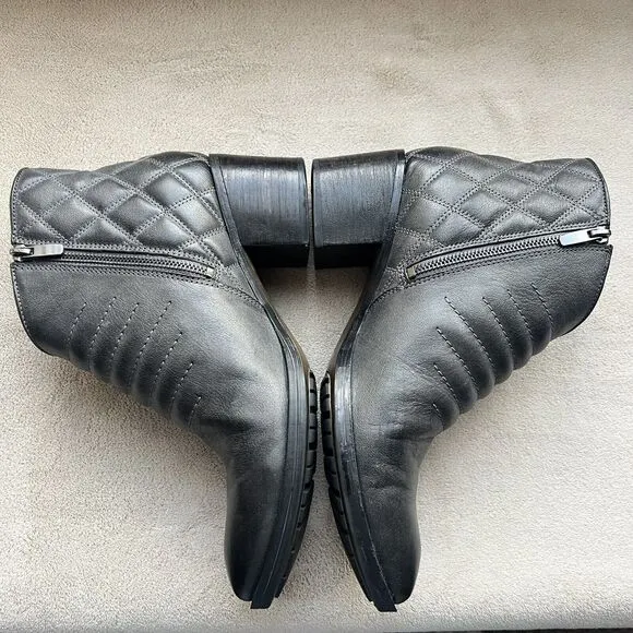 CLARKS Narrative Movie Retro Black Leather Boot Women 10 M Side Zips Block Heel