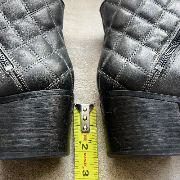 CLARKS Narrative Movie Retro Black Leather Boot Women 10 M Side Zips Block Heel