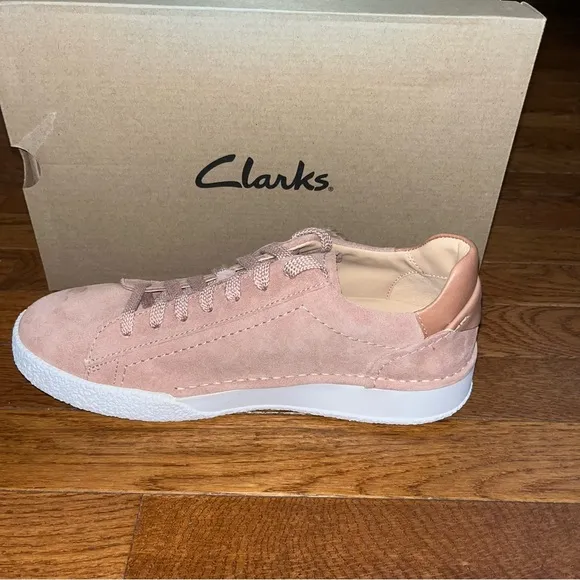 Clarks Suede Craft Cup Lace Up Sneakers Rose Color Suede Women’s Size 11