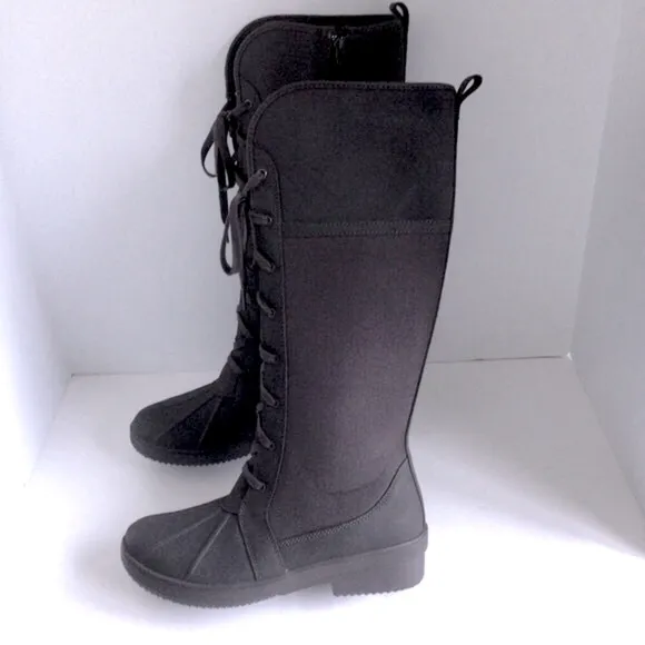 Clarks Womens Carima Pluma Casual Boots. Size 8