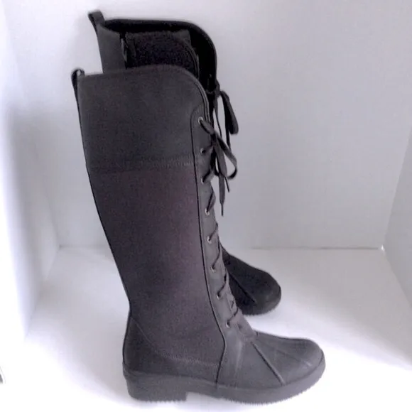 Clarks Womens Carima Pluma Casual Boots. Size 8