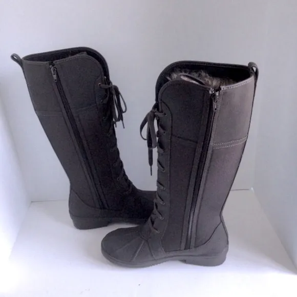 Clarks Womens Carima Pluma Casual Boots. Size 8