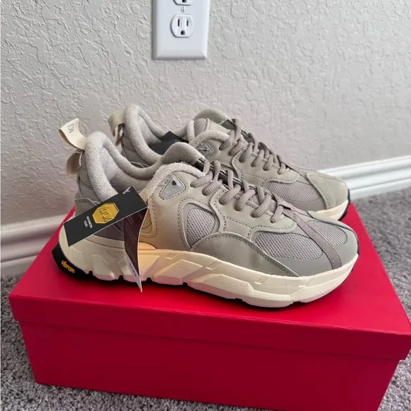 Clearweather brand lifestyle sneakers sz 8 mes pathfinder stone grey
