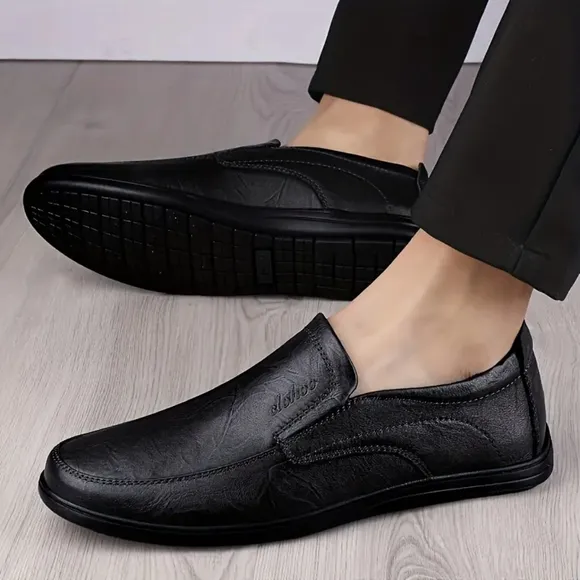 Clohoo Men's Black NWOT Handcrafted Cowhide Faux Leather Slip-On Loafers Sz US 7