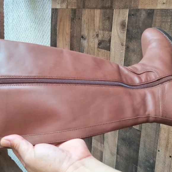 Coach Easton Brown Leather Knee-High Riding Boots Sz 6 Women's