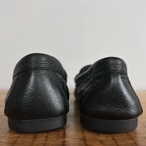 Coach Fredrica Black Pebbled Leather Loafers size 7