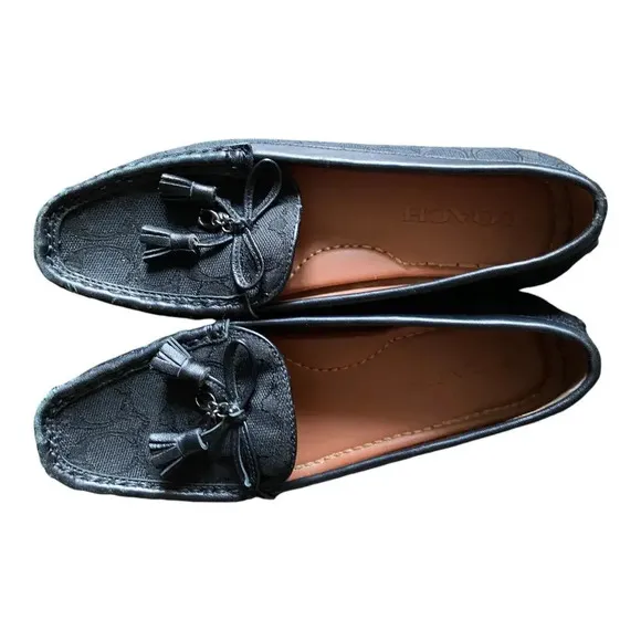Coach Leather Loafers Women's Size 6 1/2B Signature Classic Black Casual Accents