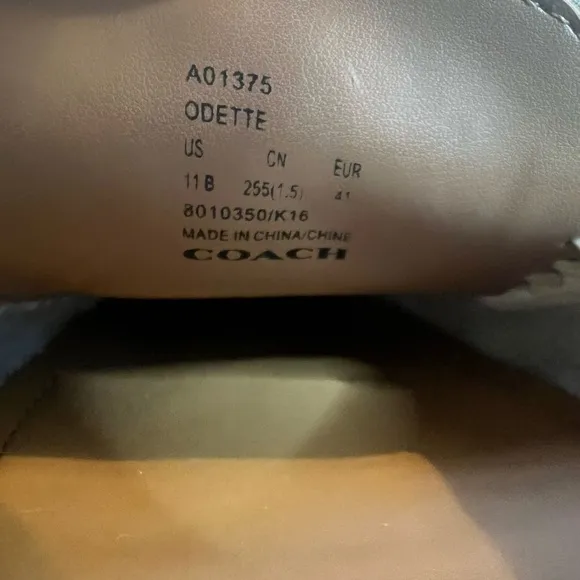 Coach Odette Bone pebbled leather boat shoe casual loafers