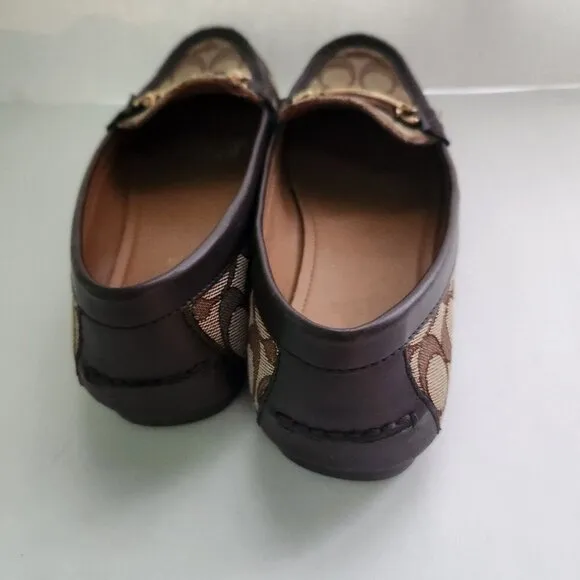 Coach Olive Signature C Beige Brown Loafers A01918 Size 8.5B