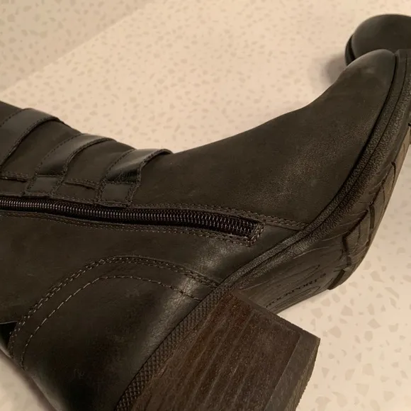 Cobb Hill Anisa 3 Buckle Black Leather Boots Mid Calf Height Size 7.5 🍁