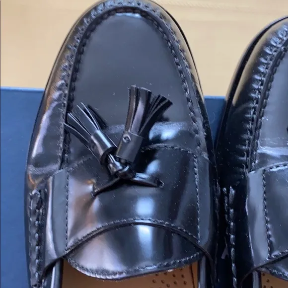 Cole Haan Pinch Tassel Black leather loafers 11D