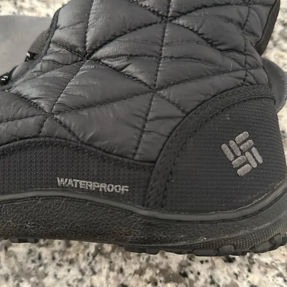COLUMBIA BLACK MINX MID 3 OMNI-HEAT WATERPROOF BLACK FOIL WINTER BOOTS SZ 9.5