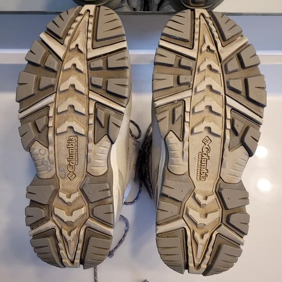 Columbia Bugaboot Plus Women's Size 9 Omni-heat Omni-grip Techlite Waterproof