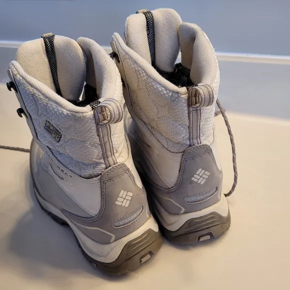 Columbia Bugaboot Plus Women's Size 9 Omni-heat Omni-grip Techlite Waterproof