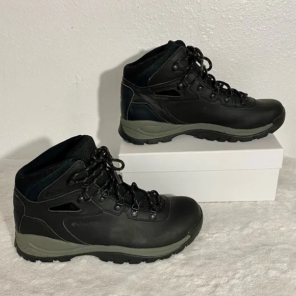 Columbia Newton Ridge Plus Black Waterproof Hiking Boots Men’s Size 9.5