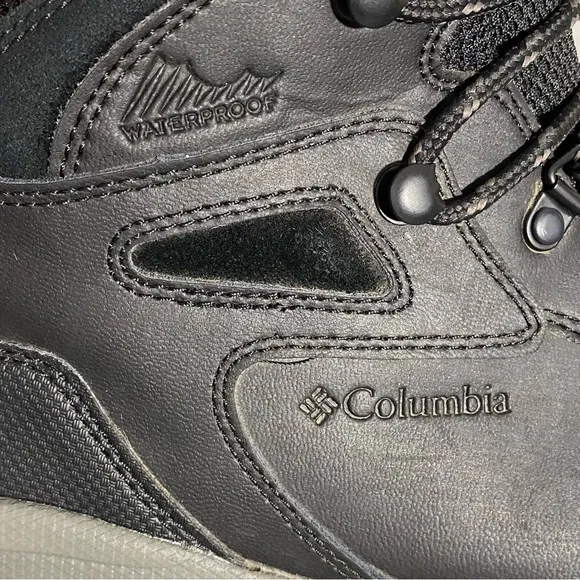 Columbia Newton Ridge Plus Black Waterproof Hiking Boots Men’s Size 9.5