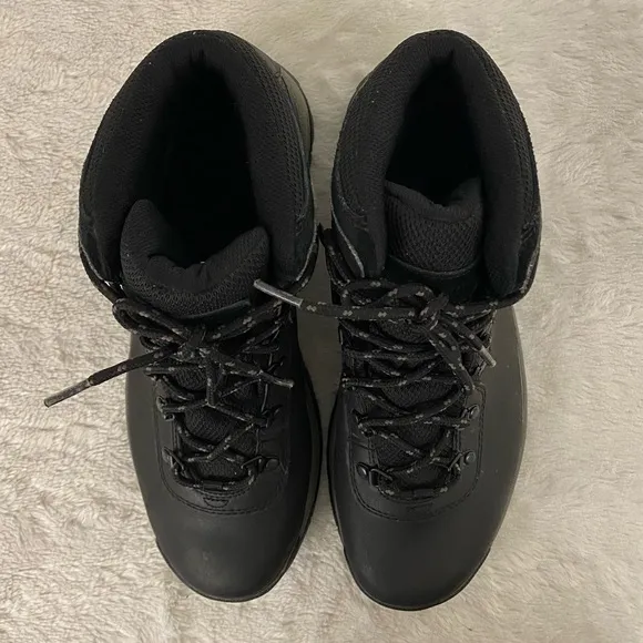 Columbia Newton Ridge Plus Black Waterproof Hiking Boots Men’s Size 9.5