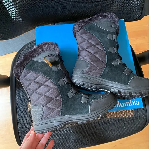 COLUMBIA Waterproof Snow Boots