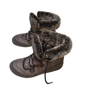 Columbia Women's Waterproof Insulated Gray Winter Boots Size 7.5