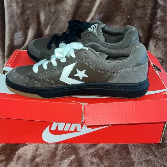 Converse Brown Sneakers with White Star