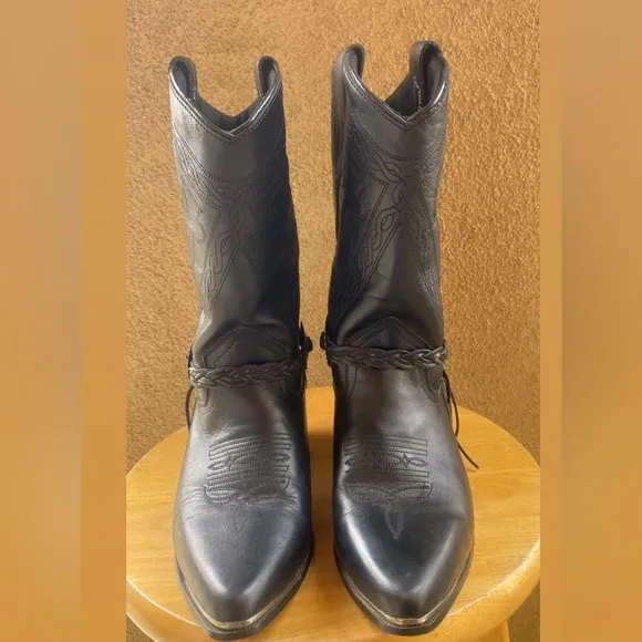 Cowboy Carter Black Heeled Leather Boots with Decorative Stitching