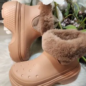 CROCS Stomp Lined Womens Boots  new