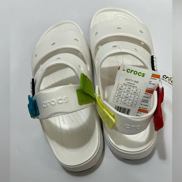 CROCS White Sandals with Adjustable Straps and Ventilation