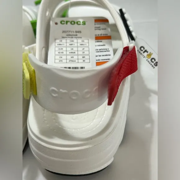 CROCS White Sandals with Adjustable Straps and Ventilation