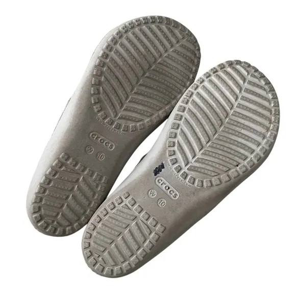 CROCS Women's Kadee II Silver Glitter Sandals10
