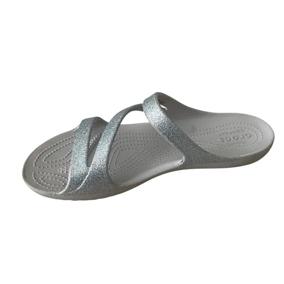 CROCS Women's Kadee II Silver Glitter Sandals10
