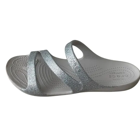 CROCS Women's Kadee II Silver Glitter Sandals10