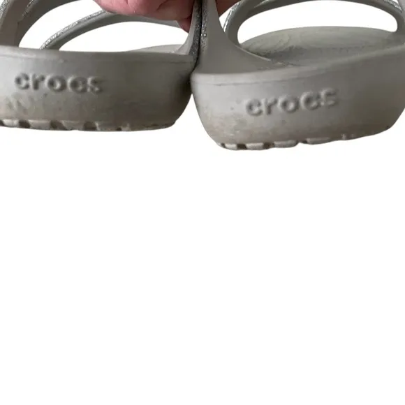 CROCS Women's Kadee II Silver Glitter Sandals10