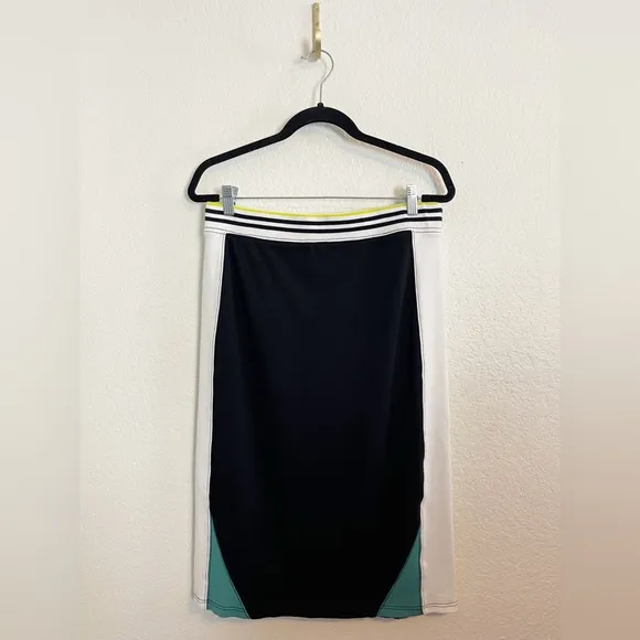 Daily Practice x Anthropologie Full Court midi skirt Black color-block. Medium