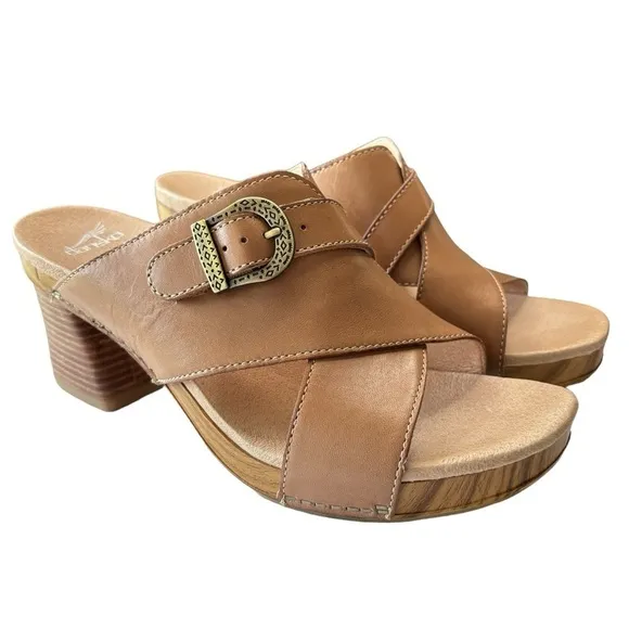 Dansko Amy Womens Tan Leather Slip On Block Heel Sandals Size EU 40 US 9 / 9.5
