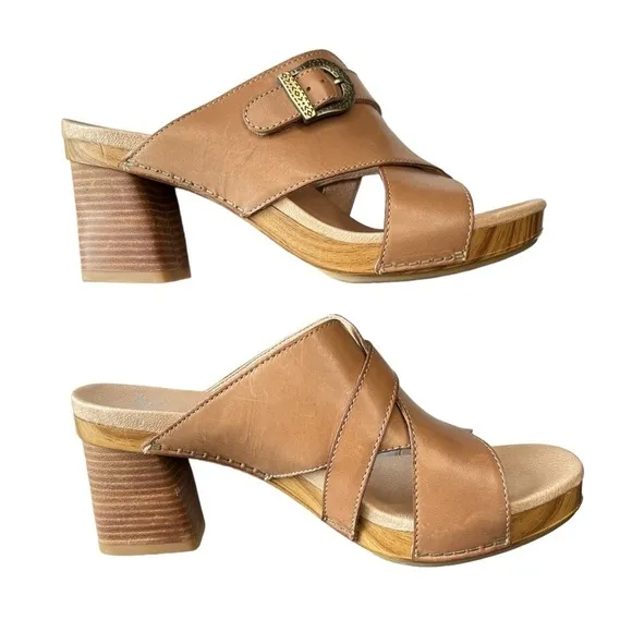 Dansko Amy Womens Tan Leather Slip On Block Heel Sandals Size EU 40 US 9 / 9.5