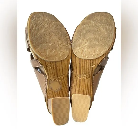 Dansko Amy Womens Tan Leather Slip On Block Heel Sandals Size EU 40 US 9 / 9.5