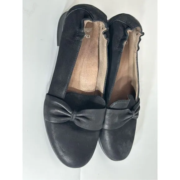 Dansko Karen black leather loafers size 37 (6.5)