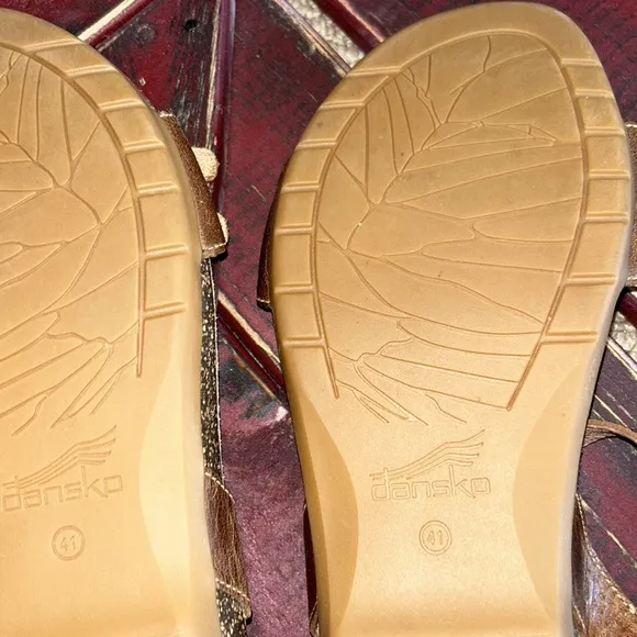 Dansko Rebekah SOFT Sole Waxy Burnished Tan Women's Sandals  Size 9.5-10